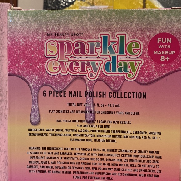 Beauty Spot 6 Piece Glitter Nail Polish Set - Picture 5 of 5